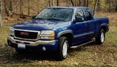 Front view of 2004 GMC Sierra 4x4